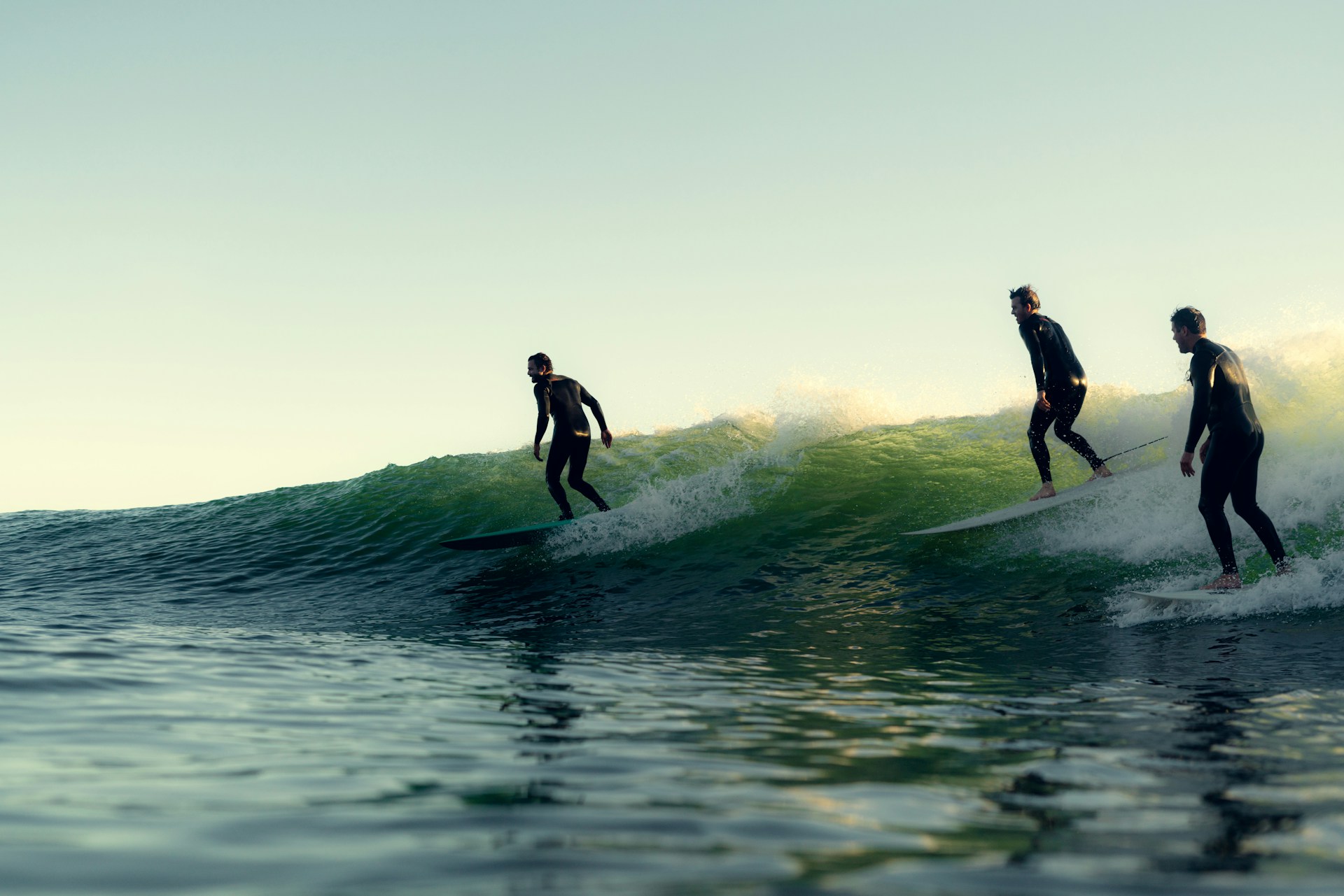 surf camp in bali - flowstate